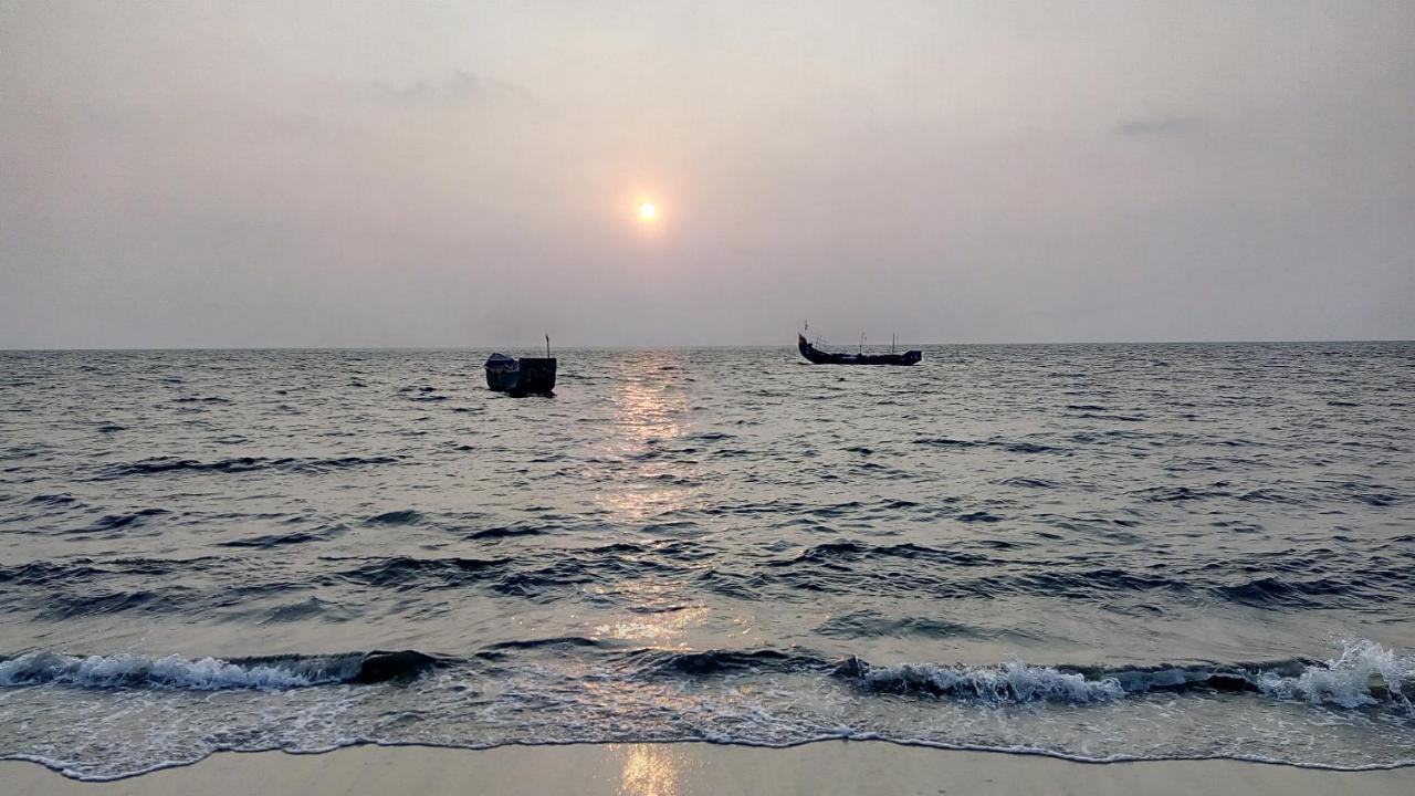 Sea Breeze Beach Home Alappuzha Exterior foto