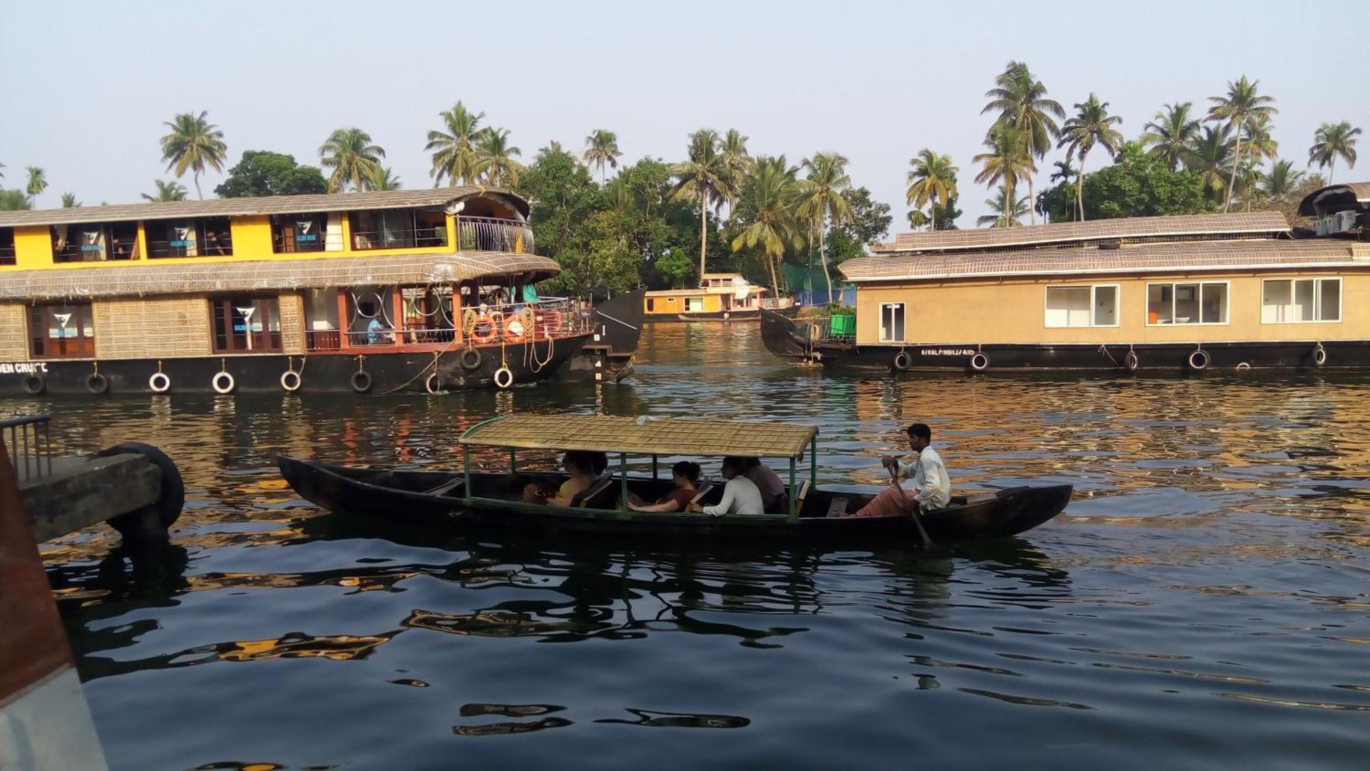 Sea Breeze Beach Home Alappuzha Exterior foto